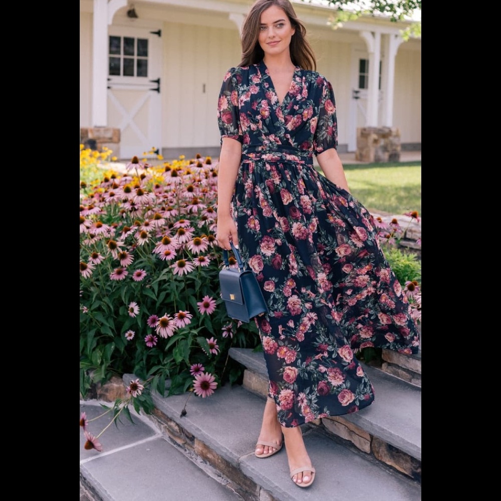 NWT Gal Meets Glam Collection Black Ashlynn Floral Print Chiffon Maxi Dress